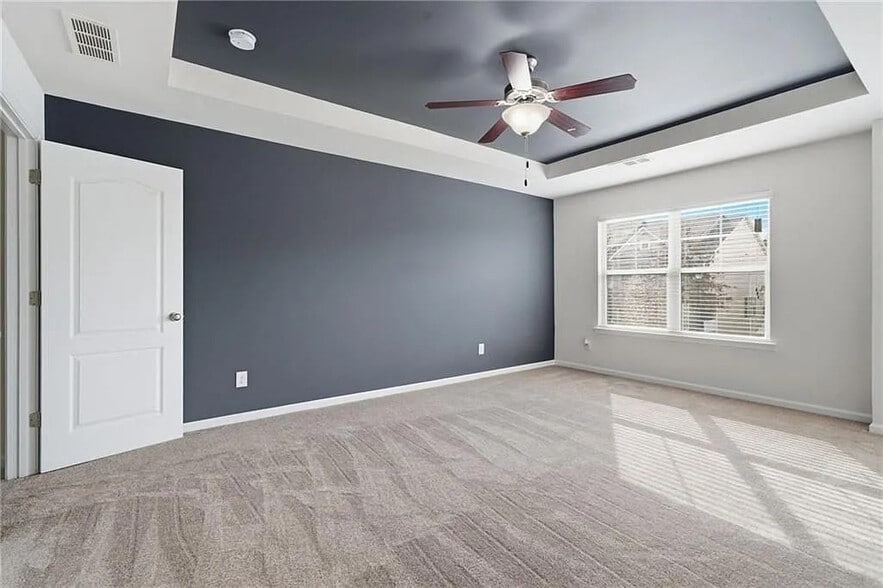 Building Photo - Room in Townhome on Paxton Dr SW