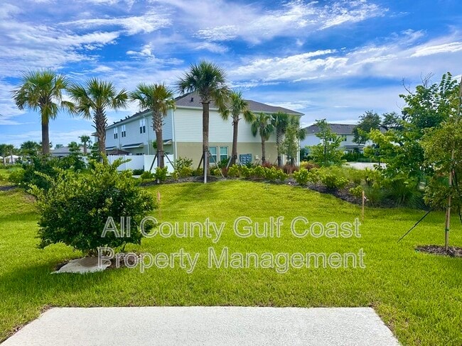 Building Photo - 15097 Cuzcorro Ct