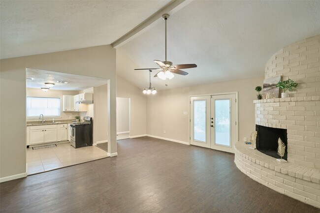 Building Photo - 24411 Pine Canyon Dr