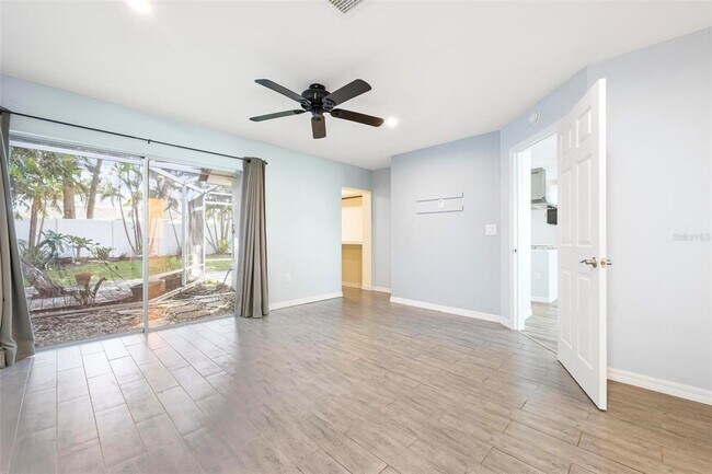 Building Photo - 1804 Oak View Dr