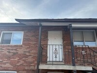 Building Photo - 464 N 500 W