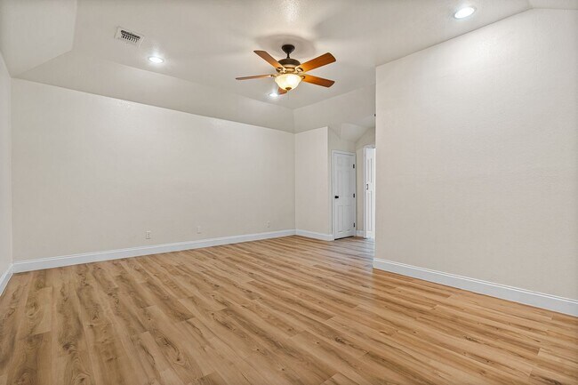 Building Photo - 9130 Windgarden Cir