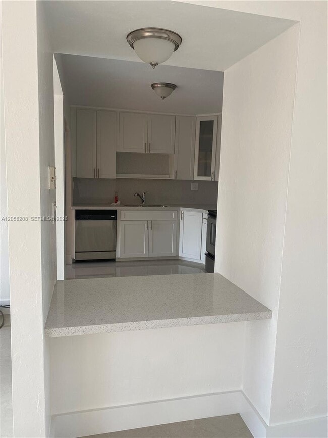 Building Photo - 8947 SW 149th Pl