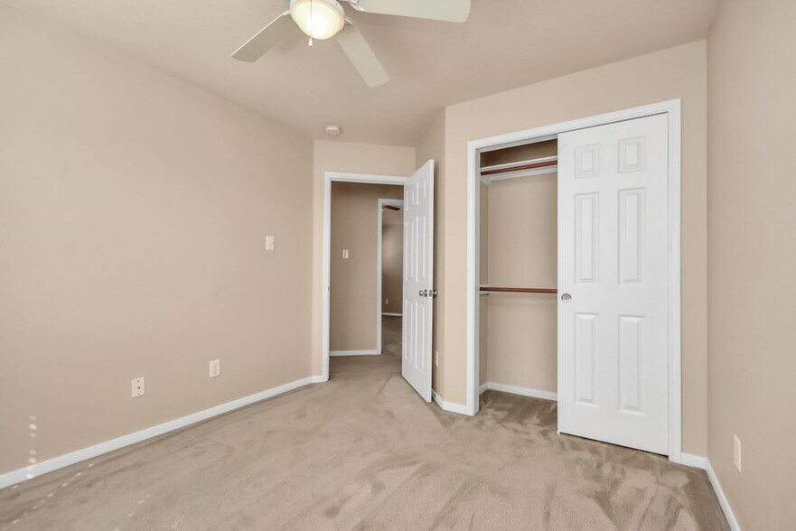 Building Photo - 4047 Mossy Spring Ln