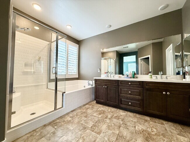 Building Photo - STUNNING 4BD/3BA HOME FOR RENT - SOLAR + EV CHARGING - MENIFEE CA 92584