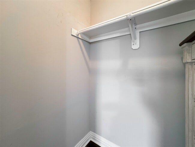 Building Photo - 2902 Elser St