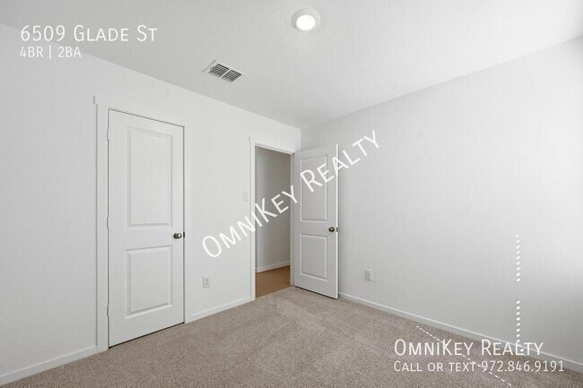 Building Photo - 6509 Glade St