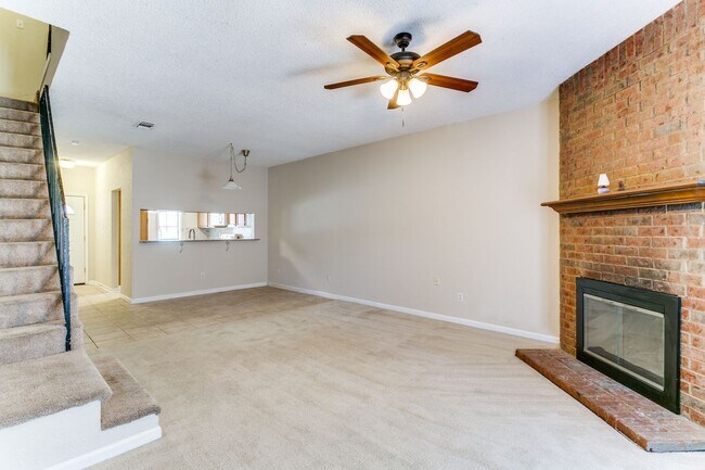 Building Photo - 238 Samuel Blvd