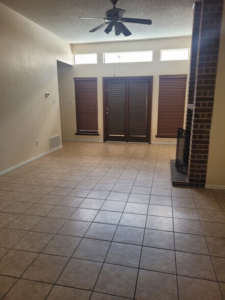 Building Photo - 2901 San Jacinto Rd