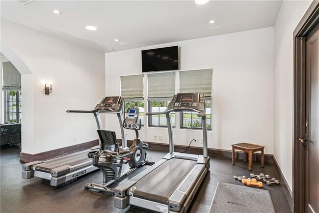 Building Photo - 104 Bottlebrush Walk