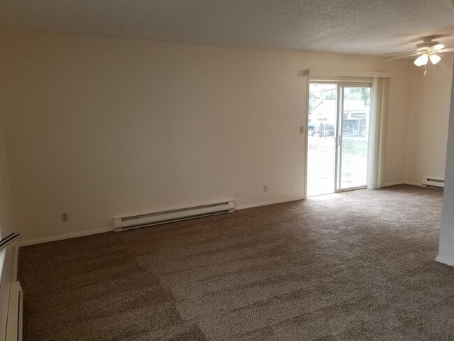 Building Photo - 927 Cortez Ct
