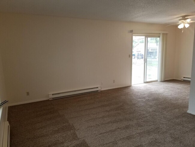 Building Photo - Cozy 2 bedroom in quiet cul-de-sac