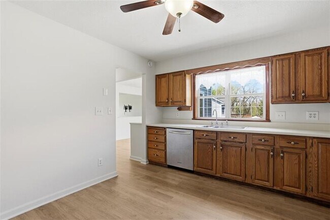 Building Photo - 108 Whitney Dr