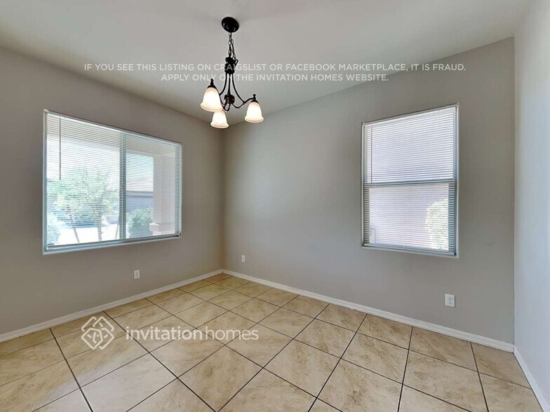 Building Photo - 24446 W Sheraton Ln