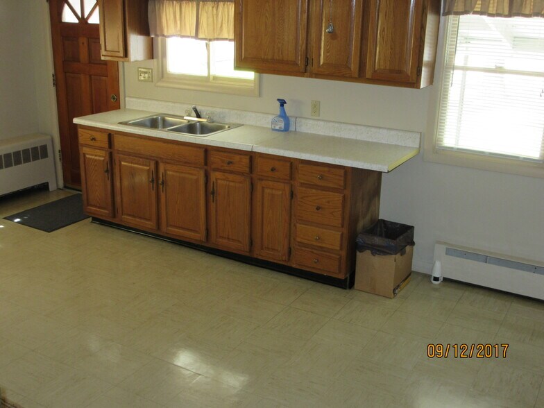 Building Photo - 3008 Broad Ave