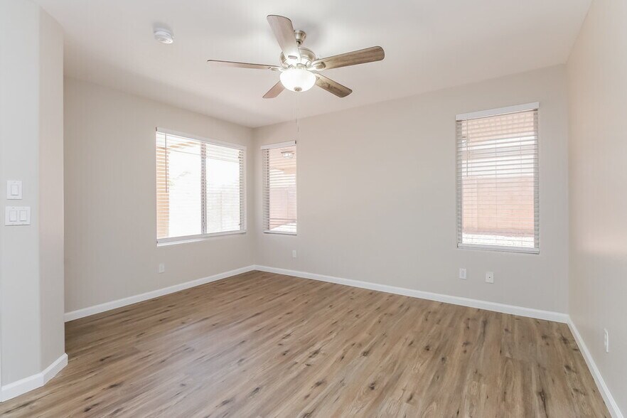 Building Photo - 3341 W Yellow Peak Dr