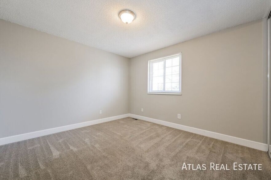 Building Photo - 17327 E Asbury Cir