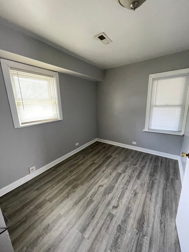 Second floor bedroom - 6119 S Wood St