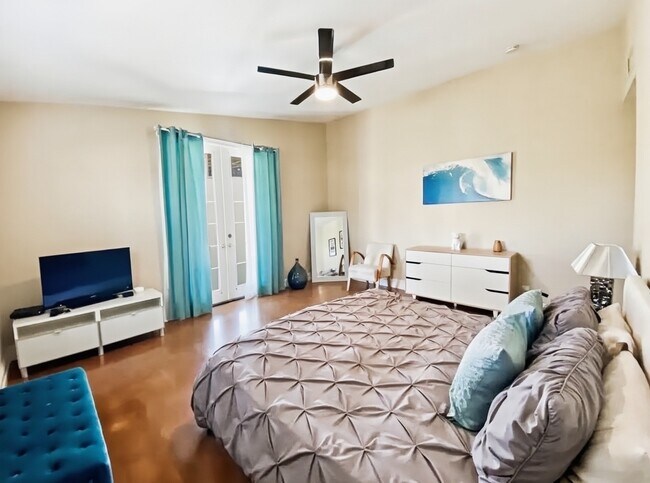 Building Photo - 27500 Avenida Quintana