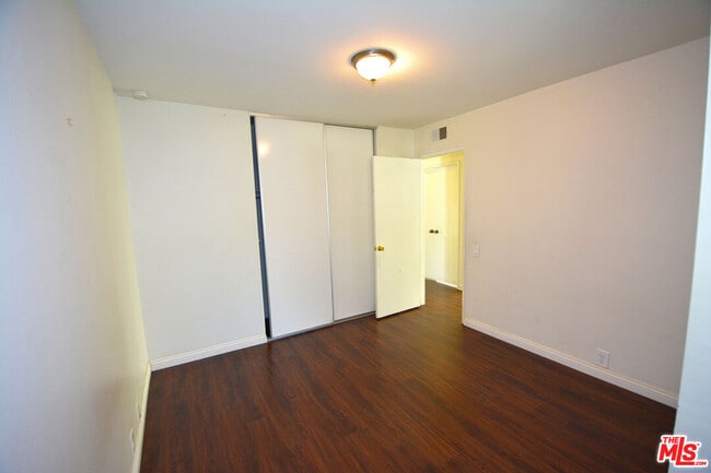 Building Photo - 3025 Morningside Dr