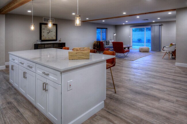 Building Photo - PRELEASE FOR AUGUST 2026 - Gorgeous Brick ...