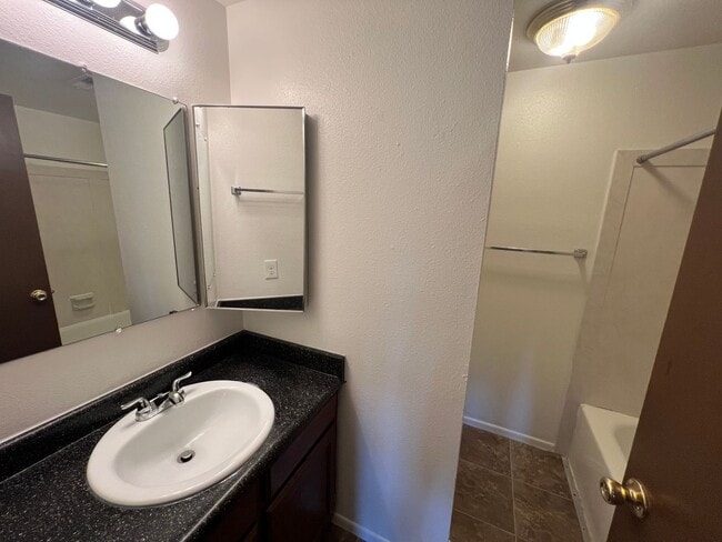 Building Photo - 4689 S Brookwillow Cv