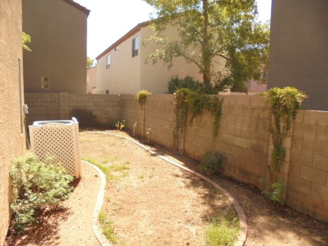 Building Photo - 22031 N 30th Ln