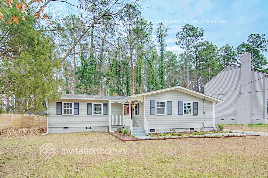 Building Photo - 1100 Chatham Ln