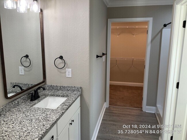 Building Photo - One Year Old - 3 Bedroom House