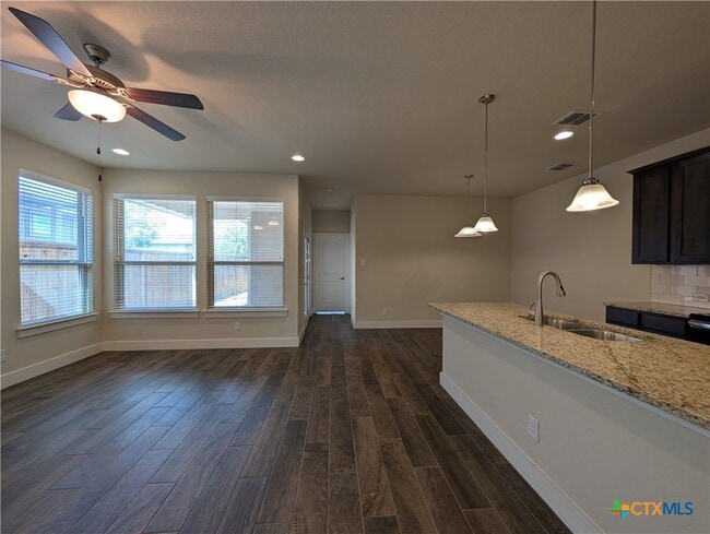 Building Photo - 737 Milestone Pk