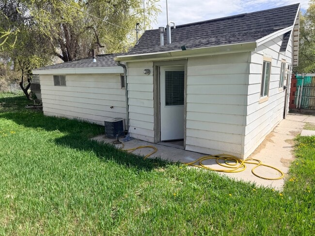 Building Photo - 481 S Tremont St