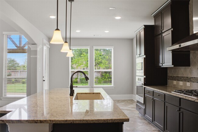 Building Photo - 10115 Cypress Path