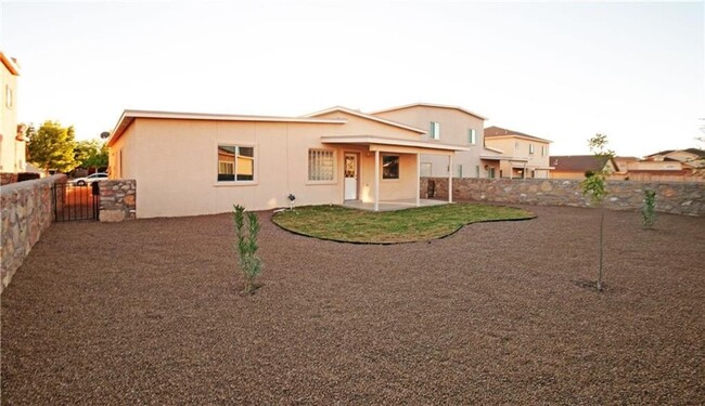 Building Photo - Lovely 4 bedroom inEast Side El Paso!!