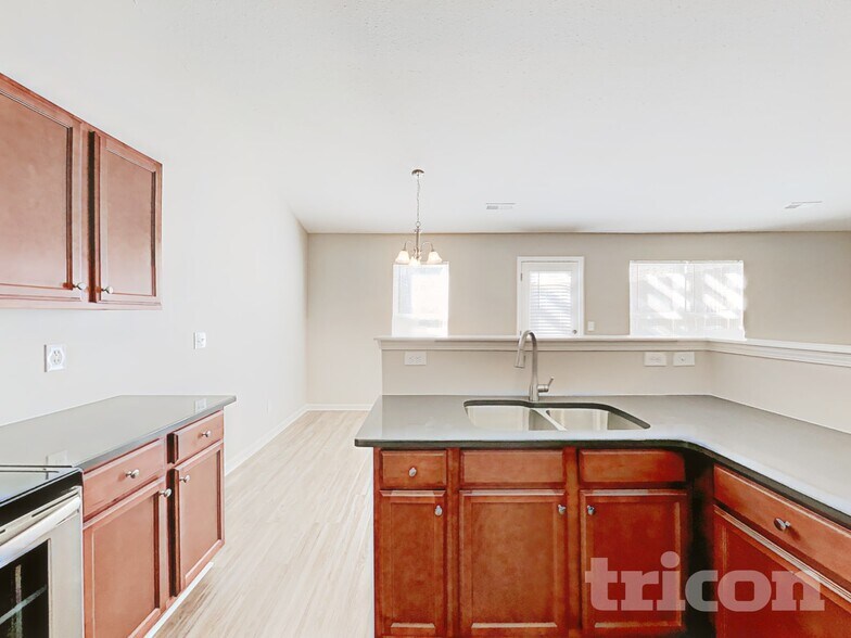 Building Photo - 39 Reno Ct