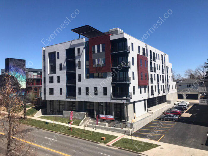 Primary Photo - 2374 S University Blvd
