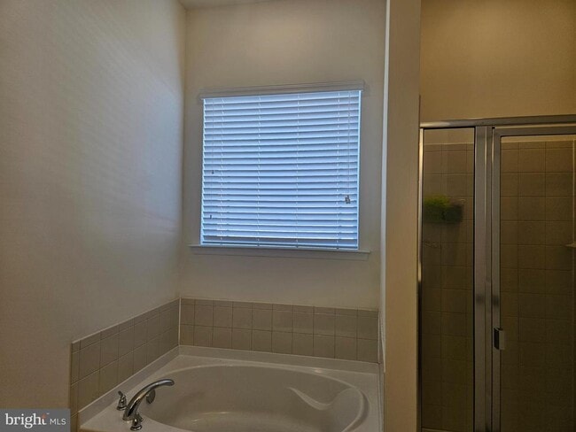 Building Photo - 29662 Riverstone Dr