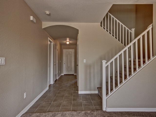 Building Photo - 11229 W Mariposa Dr