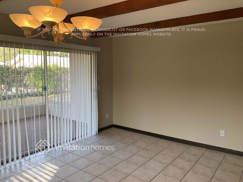 Building Photo - 13353 Hacienda Dr