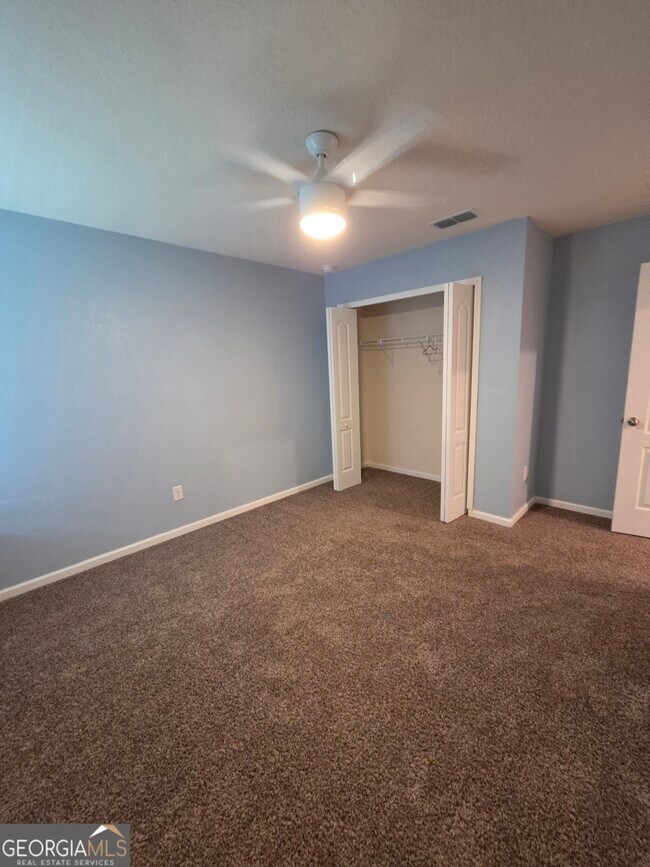 Building Photo - 152 Ashwood Cir