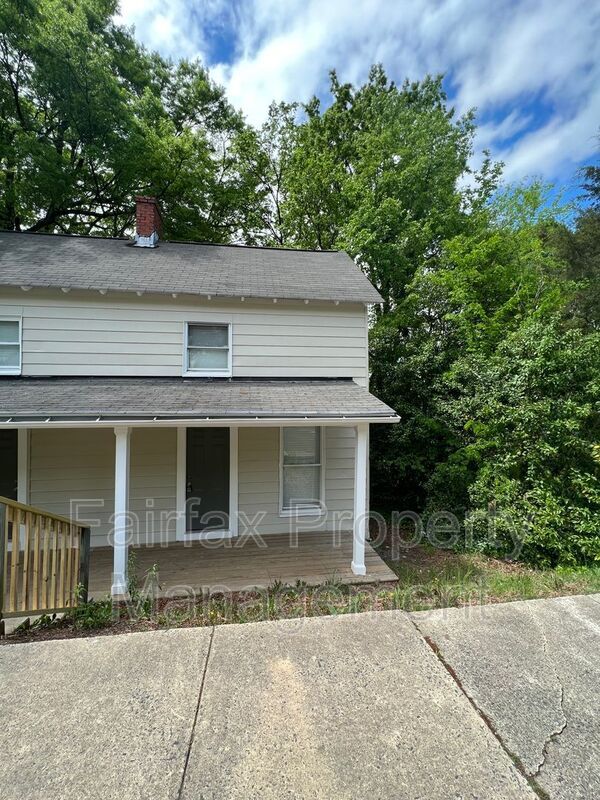 Primary Photo - 919 Washington St