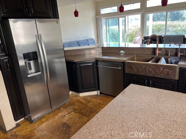 Building Photo - 3350 Deaver Dr