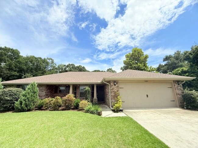 Primary Photo - 5227 English Oak Dr
