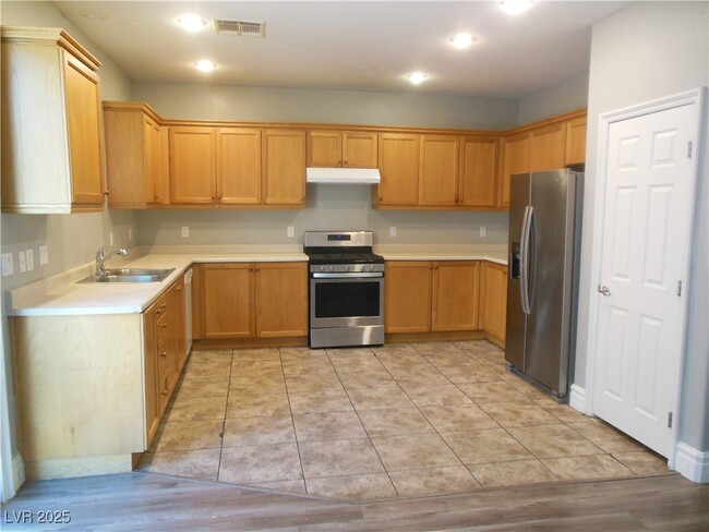 Building Photo - 9747 Waukegan Ave