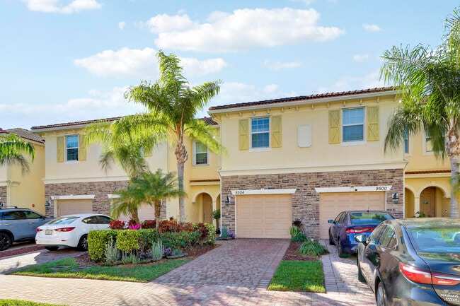 Building Photo - 9504 SW Merlin Ct