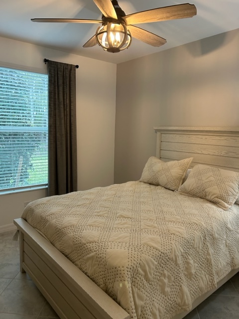 Guest Bedroom with Queen Bed - 6023 Ellerston Way