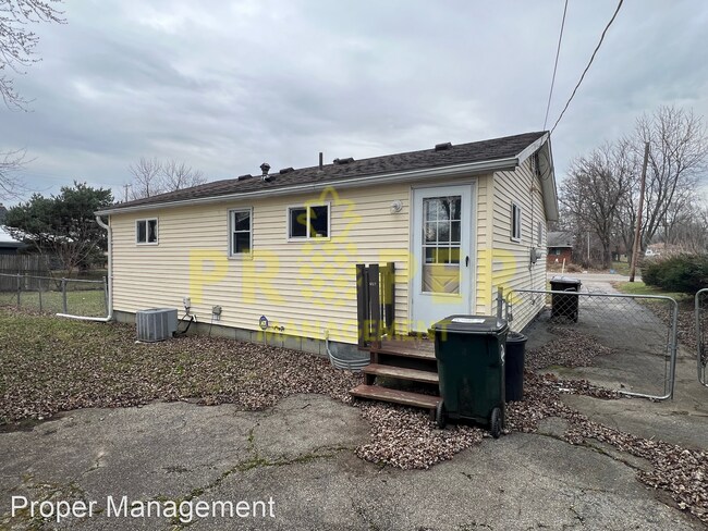 Building Photo - 2 br, 1 bath House - 3642 Detroit Ave