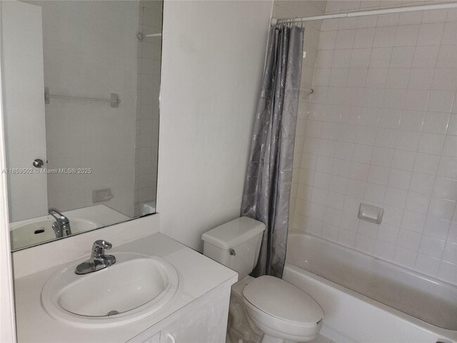 Building Photo - 8561 SW 109th Ave