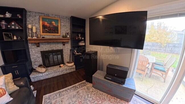 Building Photo - 1013 Timber Ln