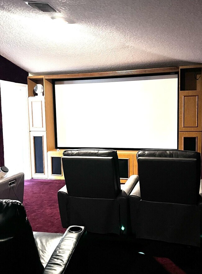 Building Photo - 6186 Duckweed Rd