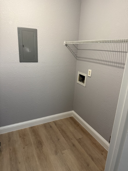 Building Photo - 12482 Abrams Rd